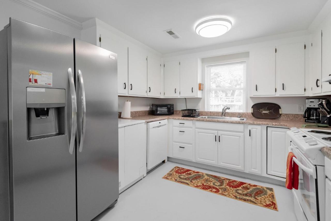 פולי ביץ' Folly Vacation Laid Back Casual Beach Bungalow 209-B מראה חיצוני תמונה